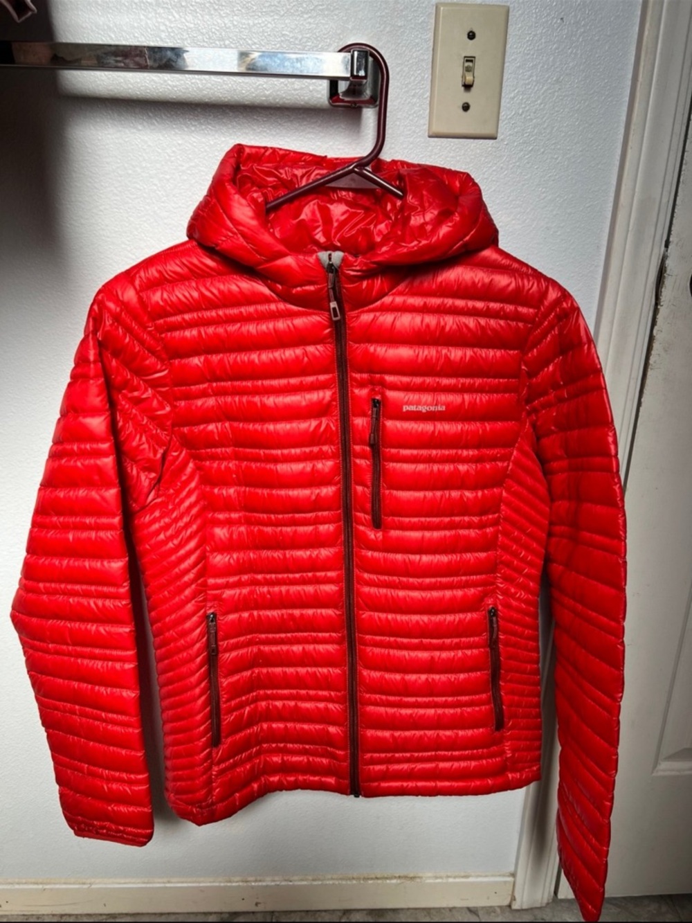 Patagonia ultralight down hoody